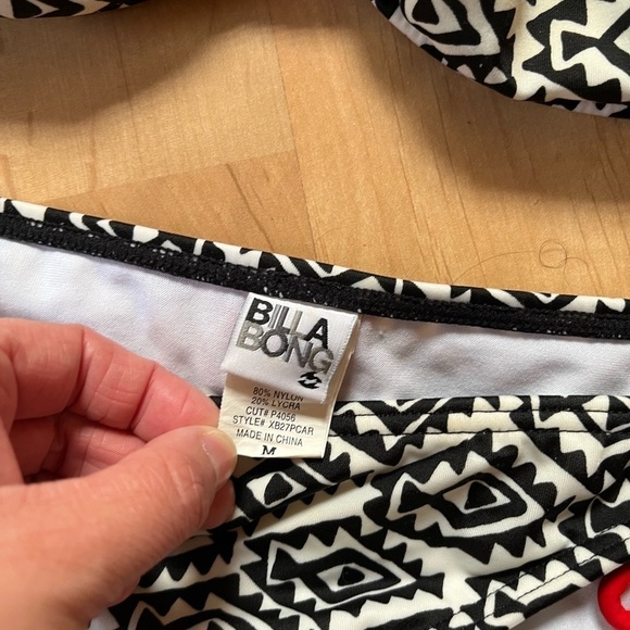 Billabong Batik Print Halter Neck Bikini, size M, Black/White/Red - Picture 3 of 4